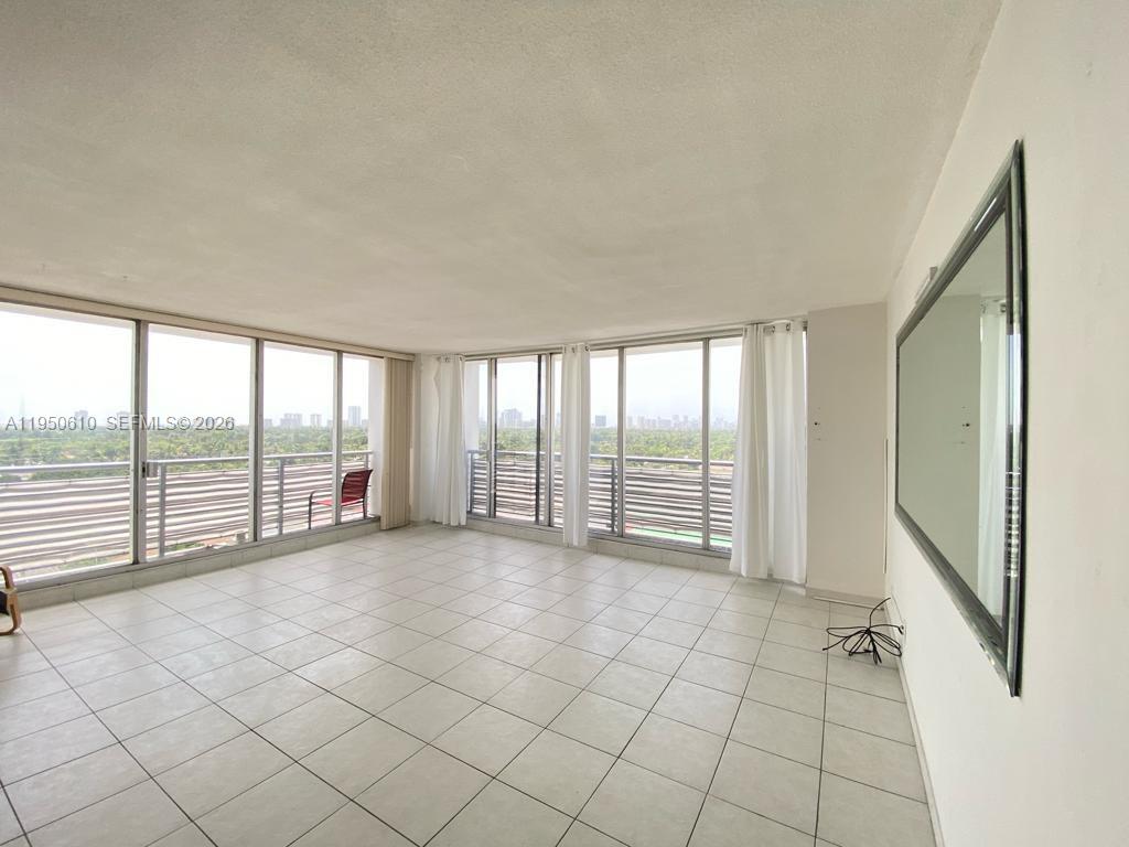 HOME TOWER CONDO - Residential