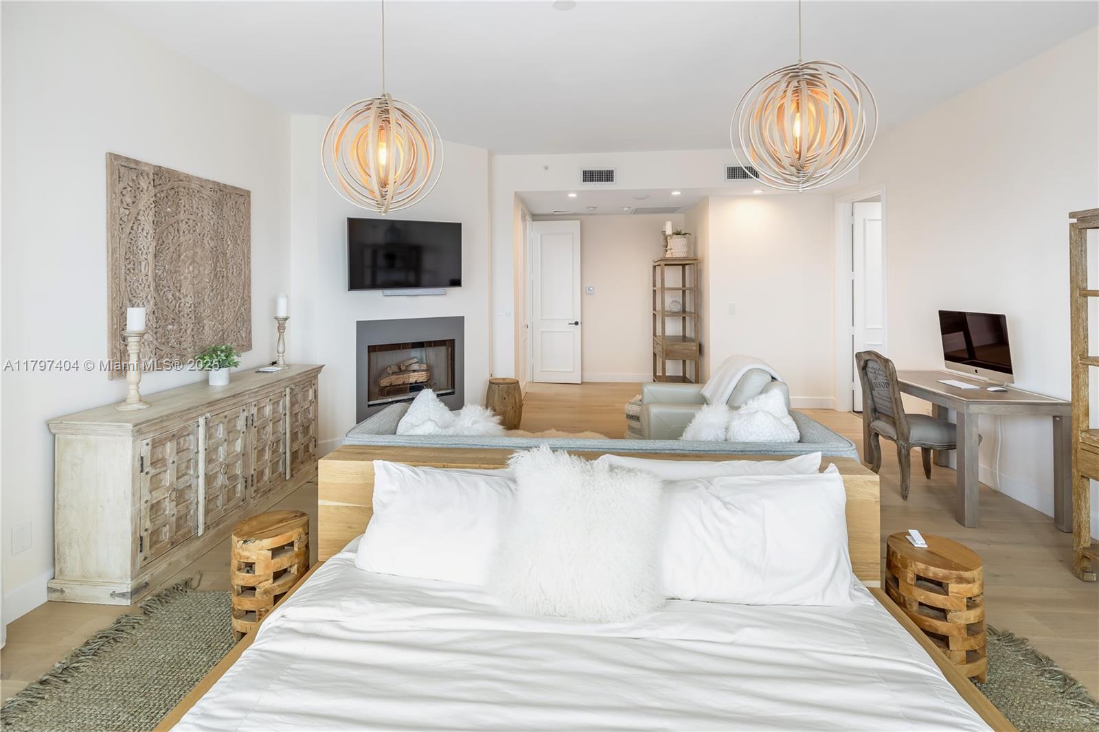 PALMS-TOWNHOUSES CONDO - Residential