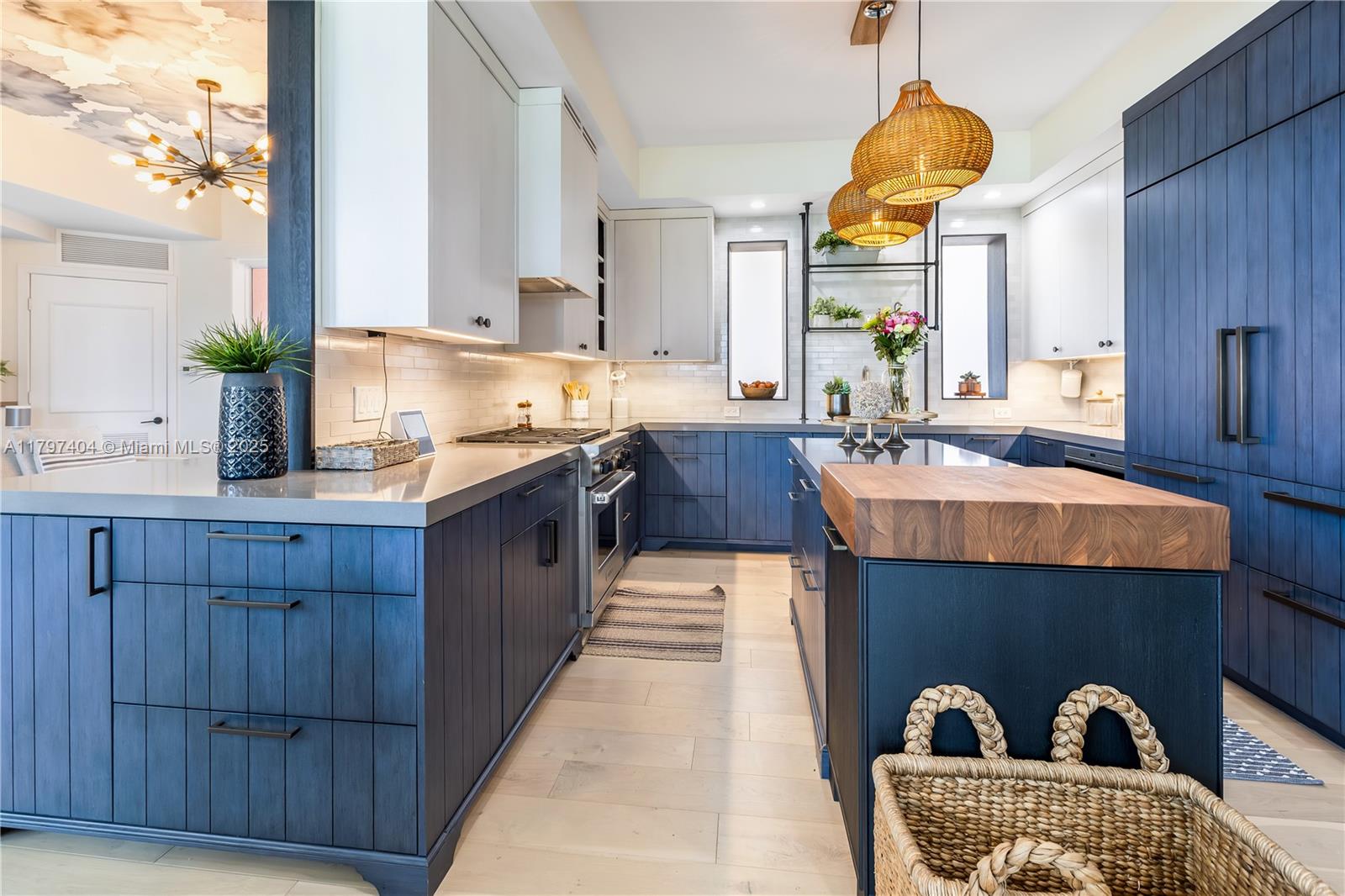 PALMS-TOWNHOUSES CONDO - Residential