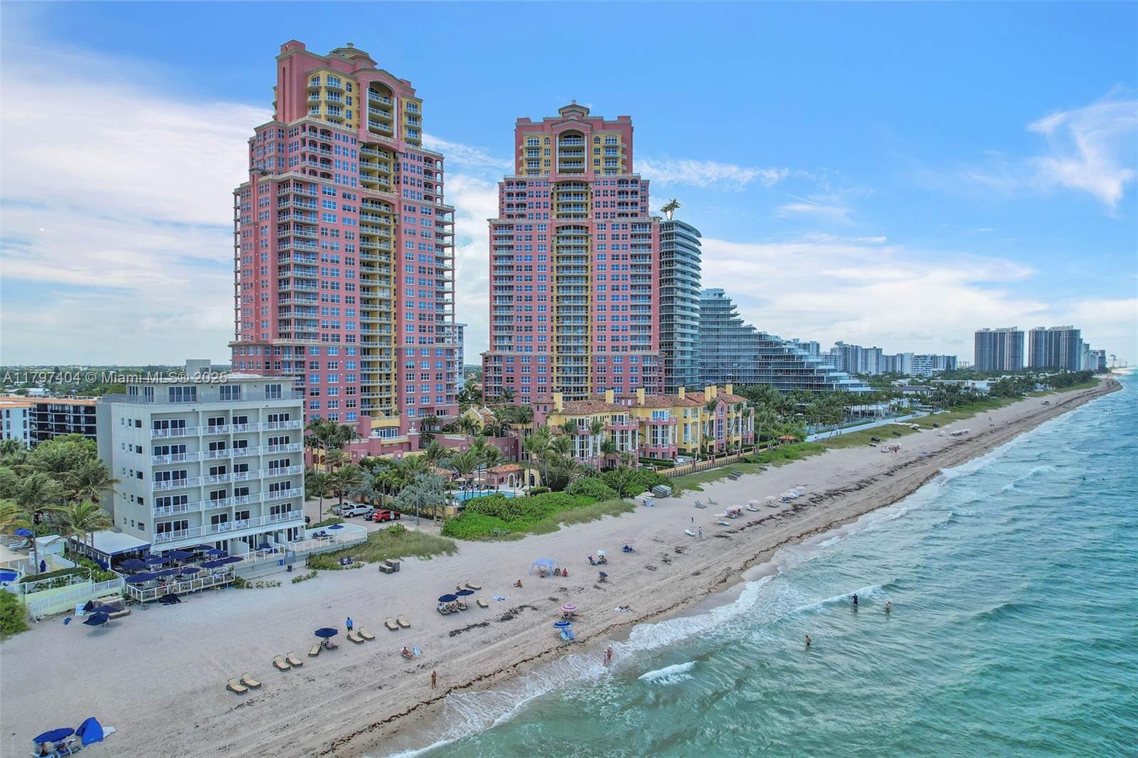 PALMS-TOWNHOUSES CONDO - Residential