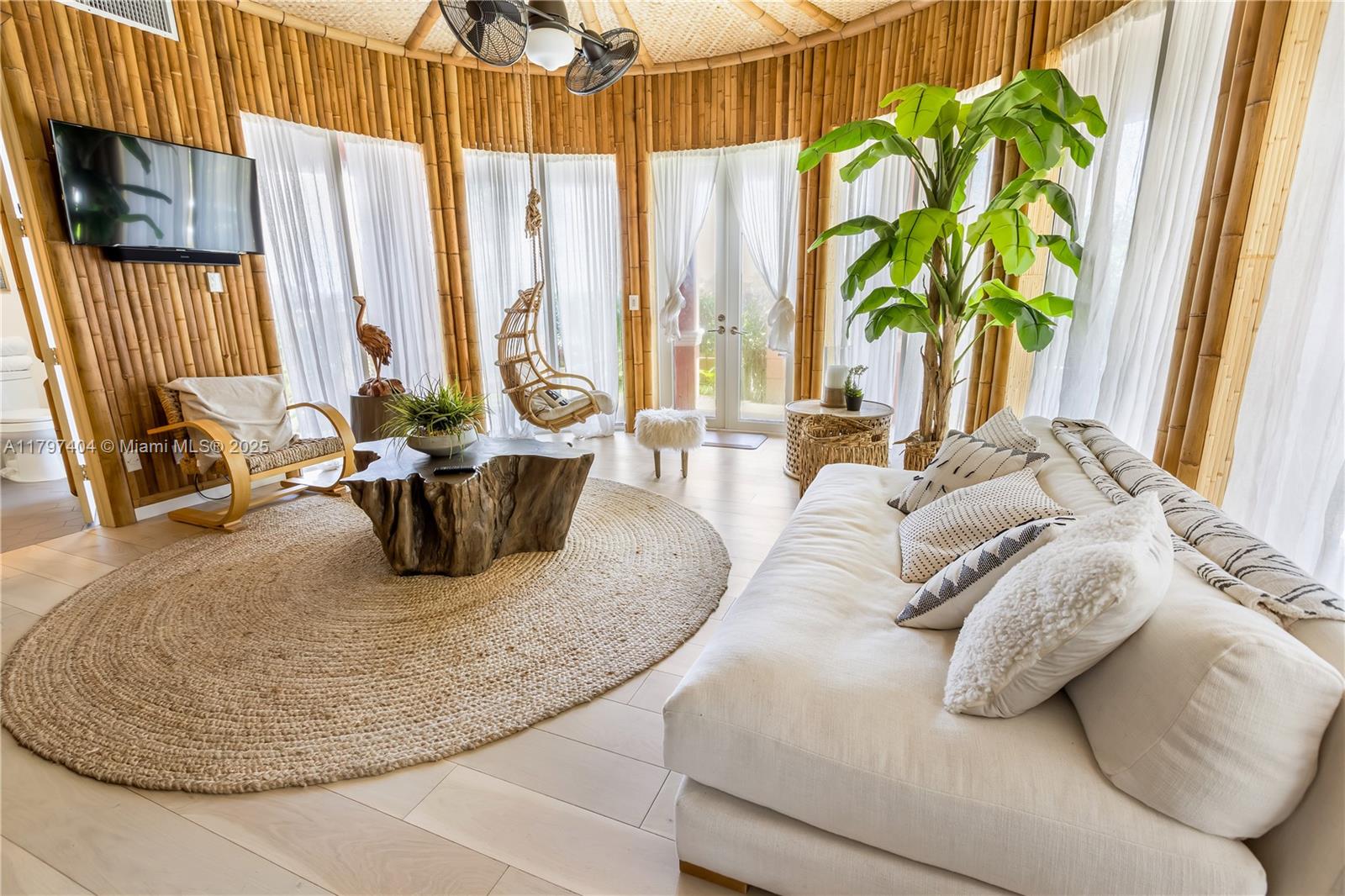 PALMS-TOWNHOUSES CONDO - Residential