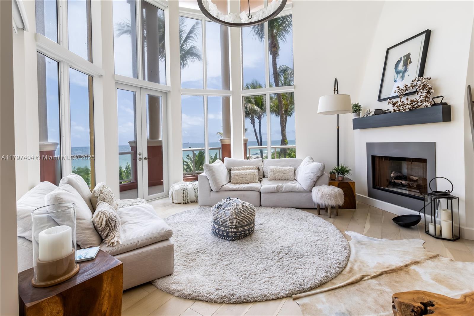PALMS-TOWNHOUSES CONDO - Residential