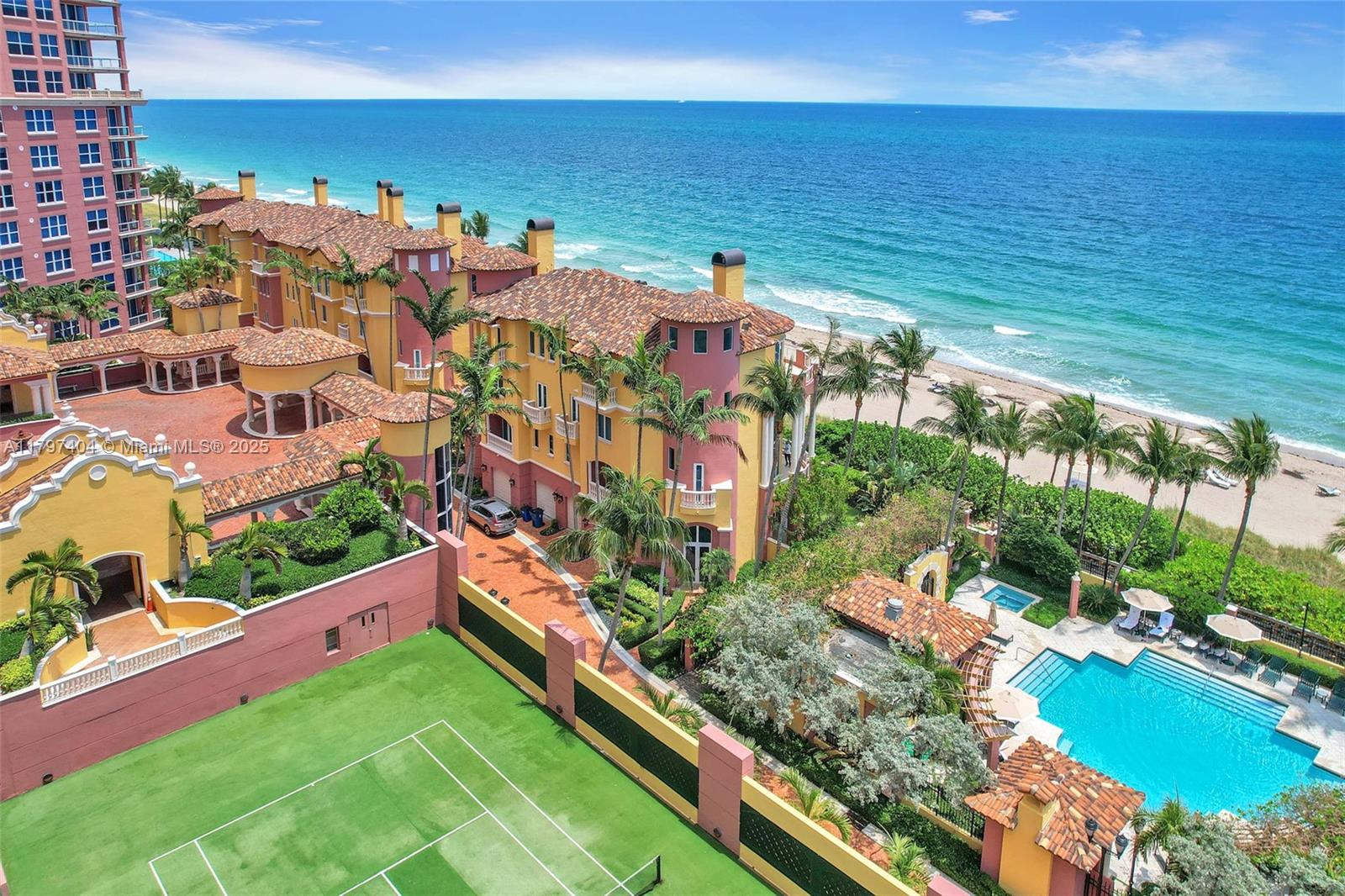 PALMS-TOWNHOUSES CONDO - Residential