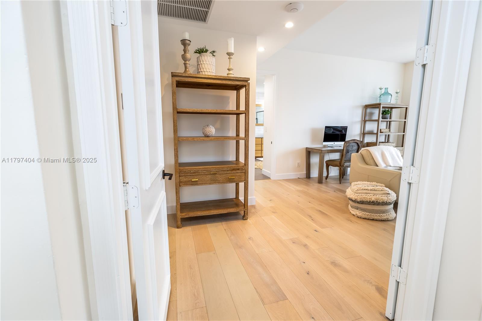 PALMS-TOWNHOUSES CONDO - Residential