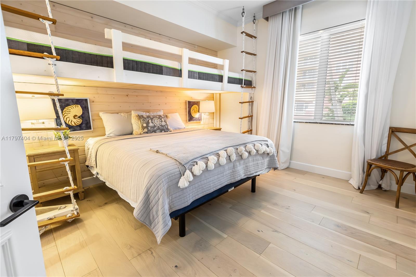 PALMS-TOWNHOUSES CONDO - Residential