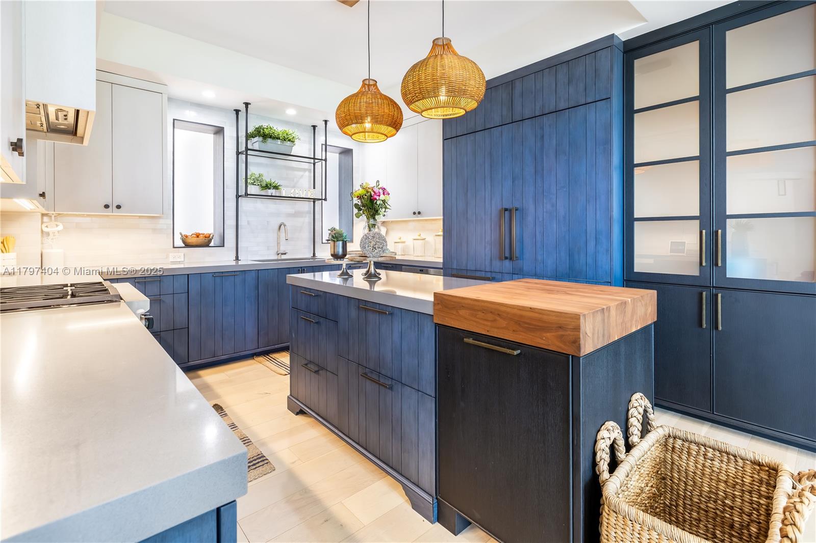 PALMS-TOWNHOUSES CONDO - Residential