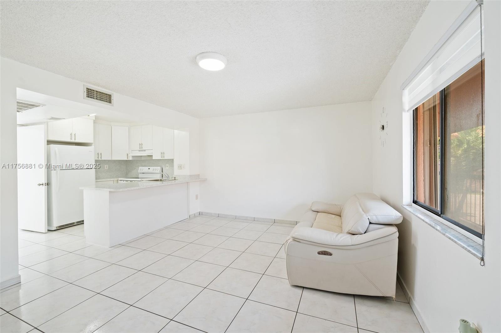 Hialeah Club Villas Condo - Residential Lease