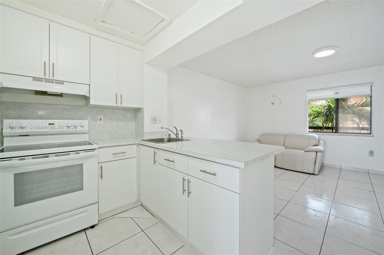 Hialeah Club Villas Condo - Residential Lease