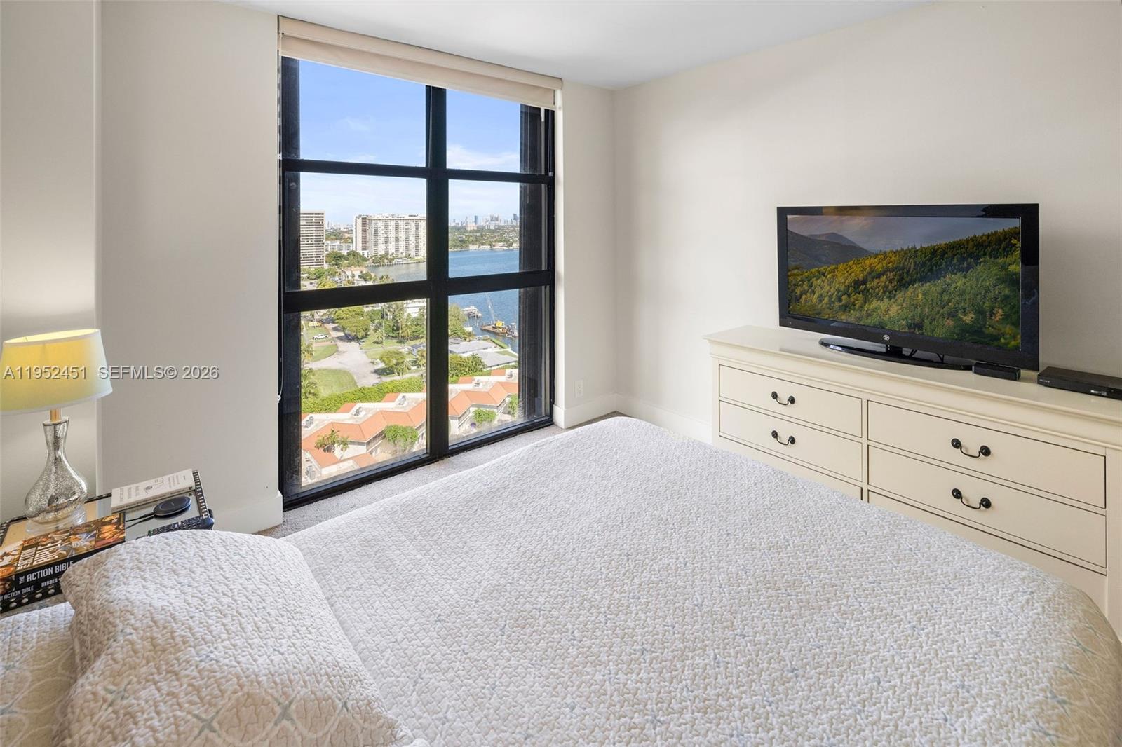 THE TOWERS OF QUAYSIDE CO - Residential