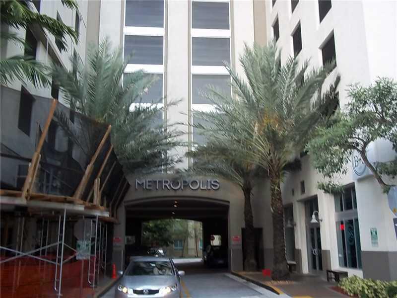 METROPOLIS I AT DADELAND - Residential Lease