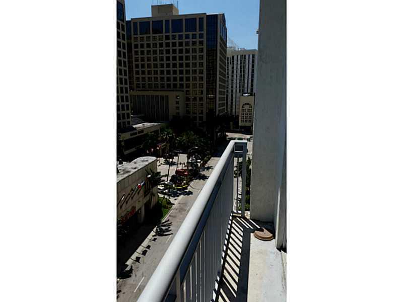 METROPOLIS I AT DADELAND - Residential Lease