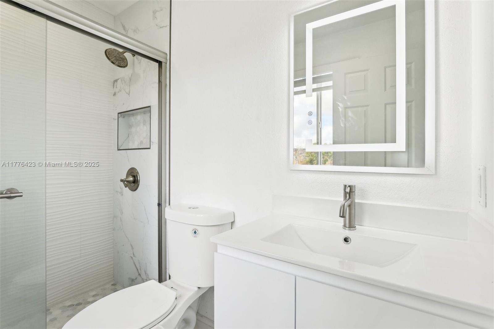 SHOMA TOWNHOMES AT KEYSCO - Residential Lease