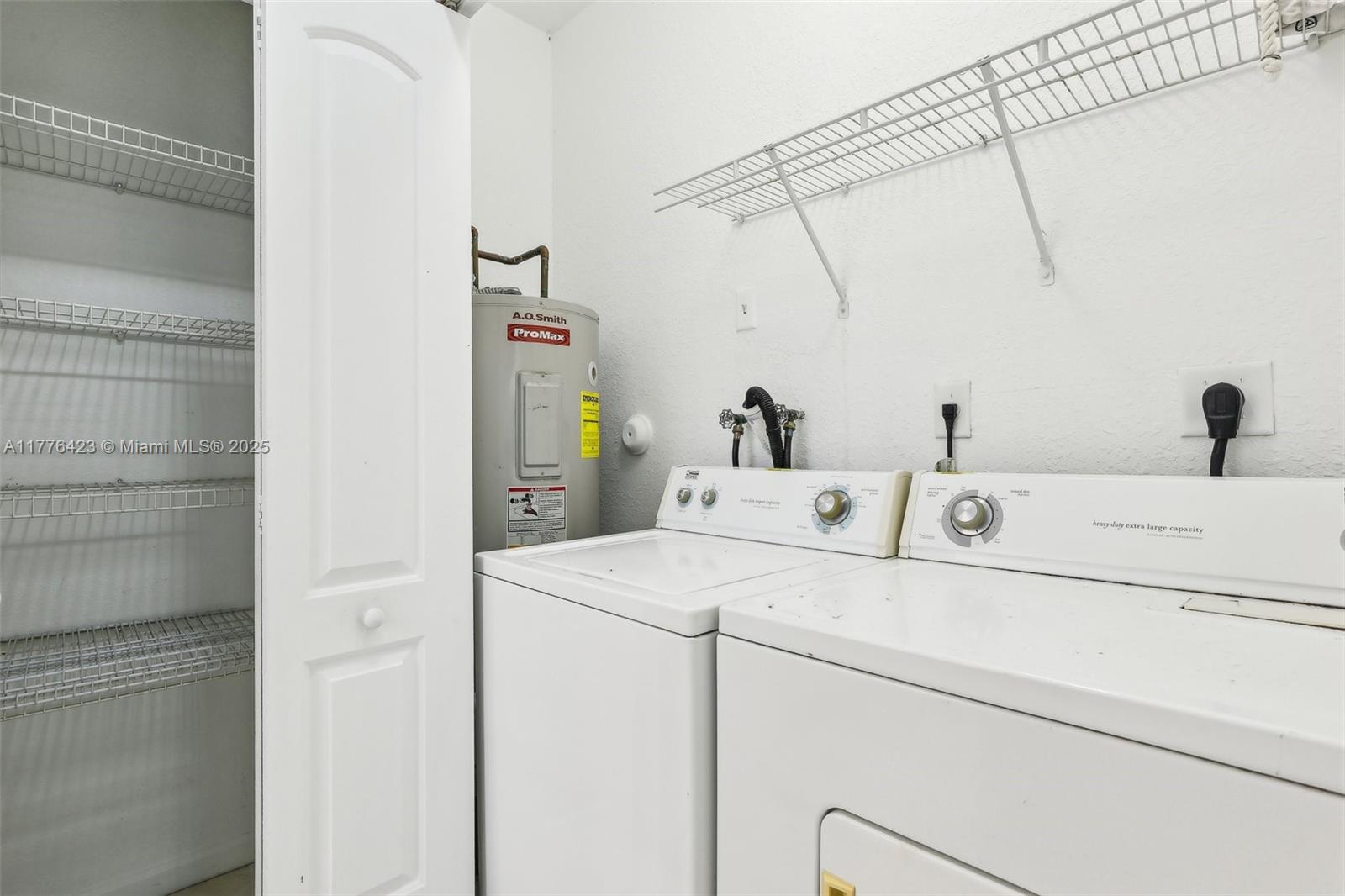 SHOMA TOWNHOMES AT KEYSCO - Residential Lease