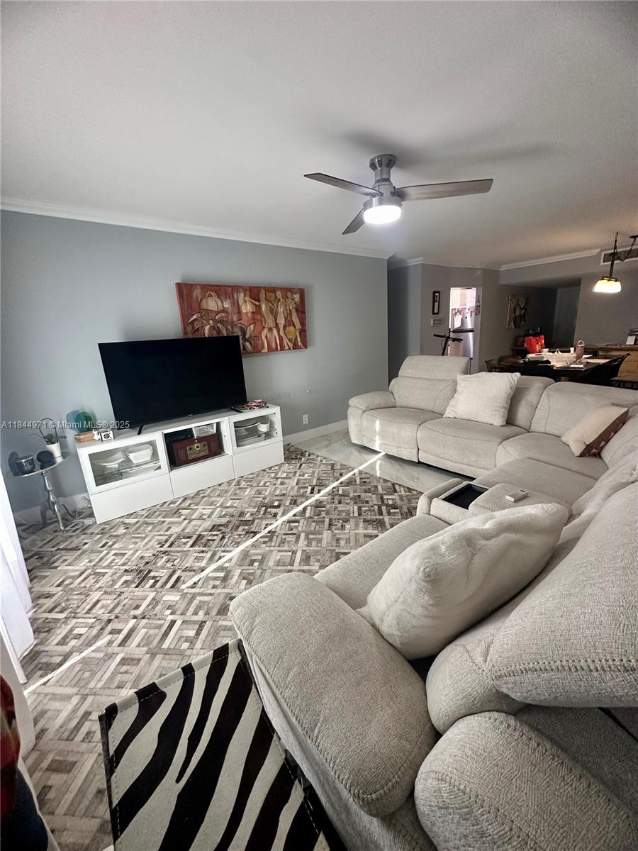 VISTA GARDENS I CONDO - Residential