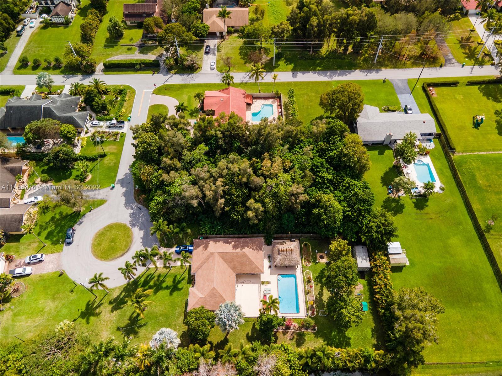 APPALOOSA ACRES - Land