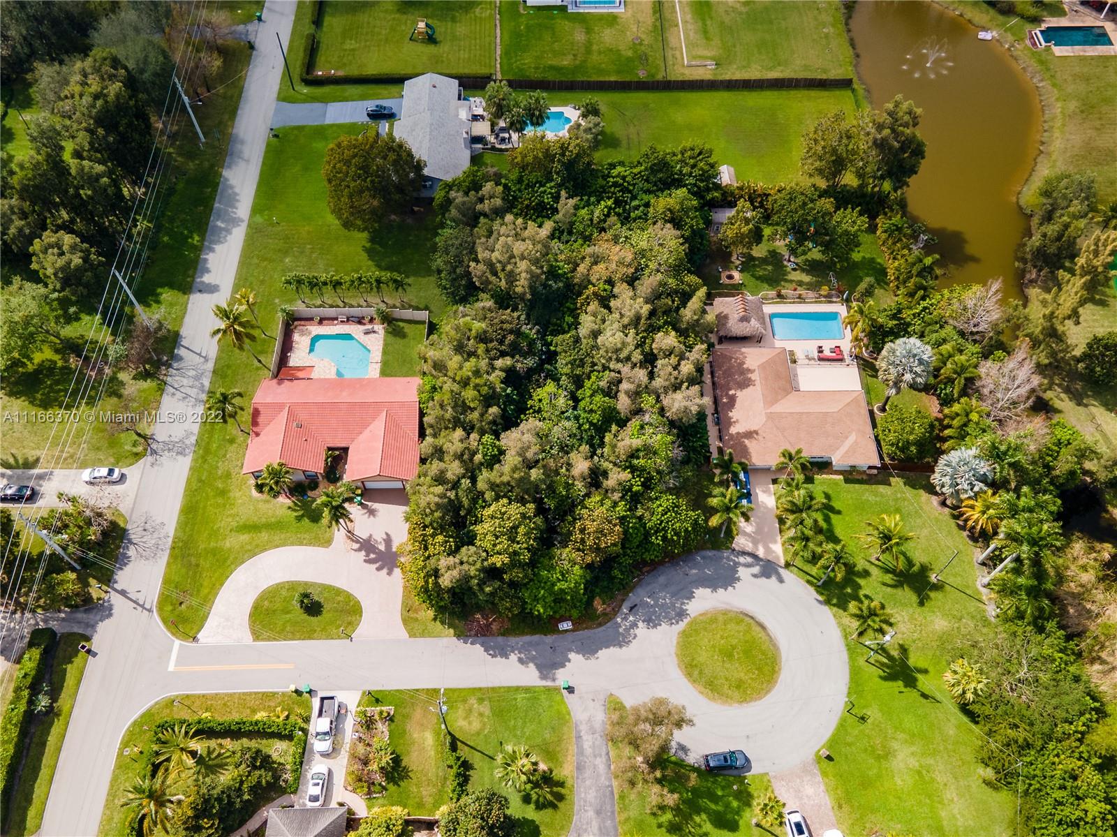APPALOOSA ACRES - Land