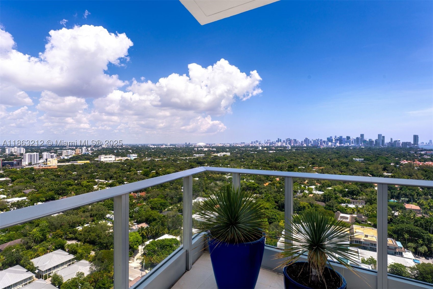 GROVENOR HOUSE CONDO - Residential