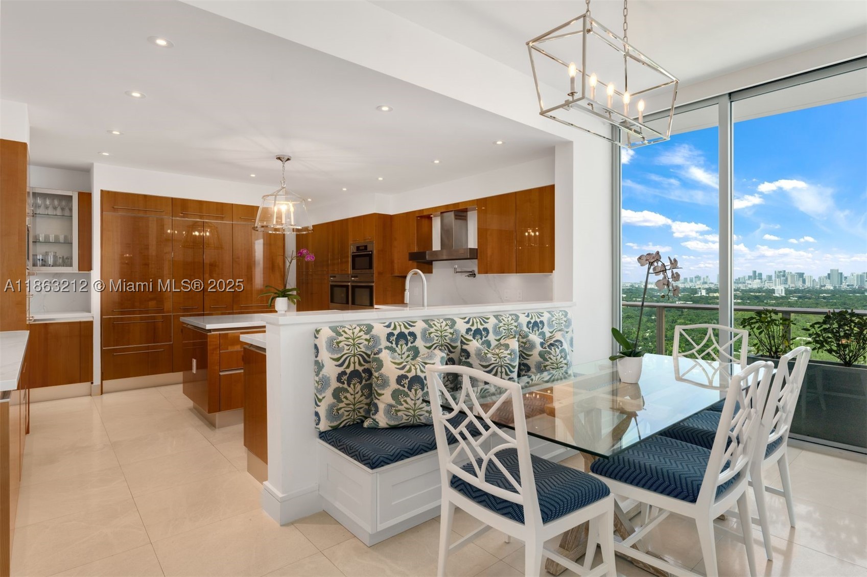 GROVENOR HOUSE CONDO - Residential