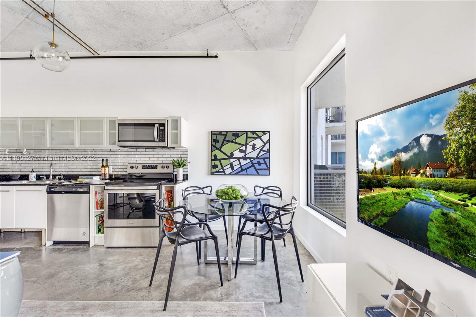 NEO CONDO - Residential Lease
