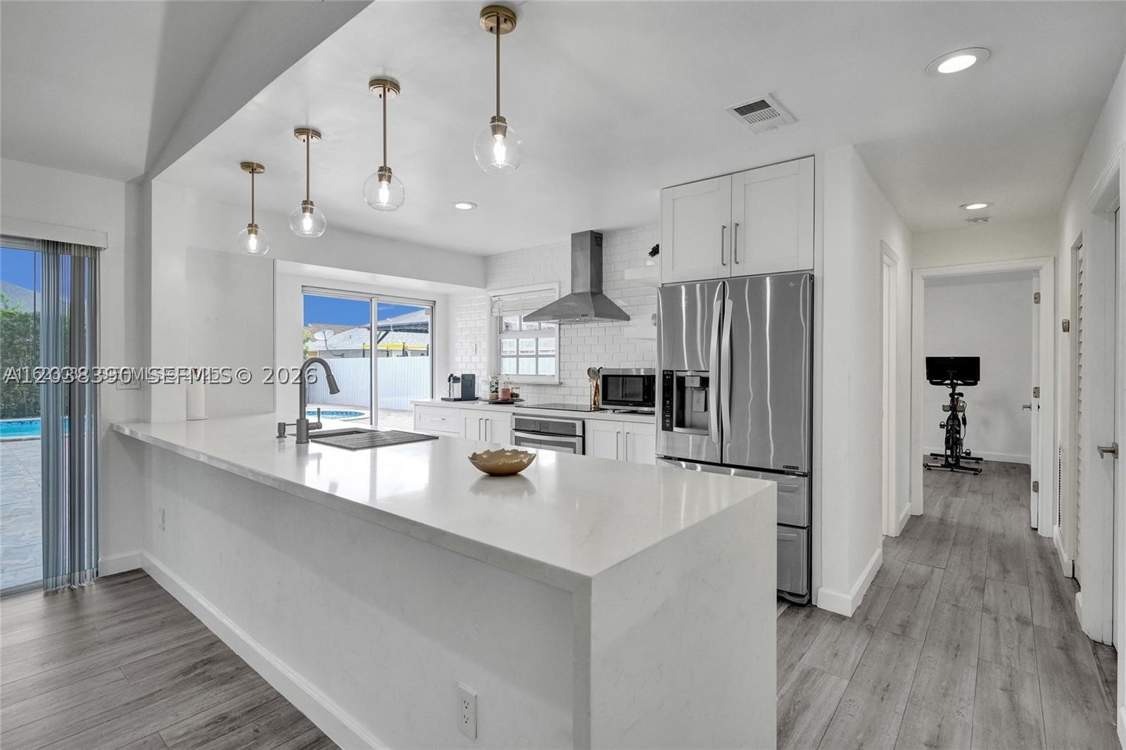 ROYAL GLEN - Residential Lease
