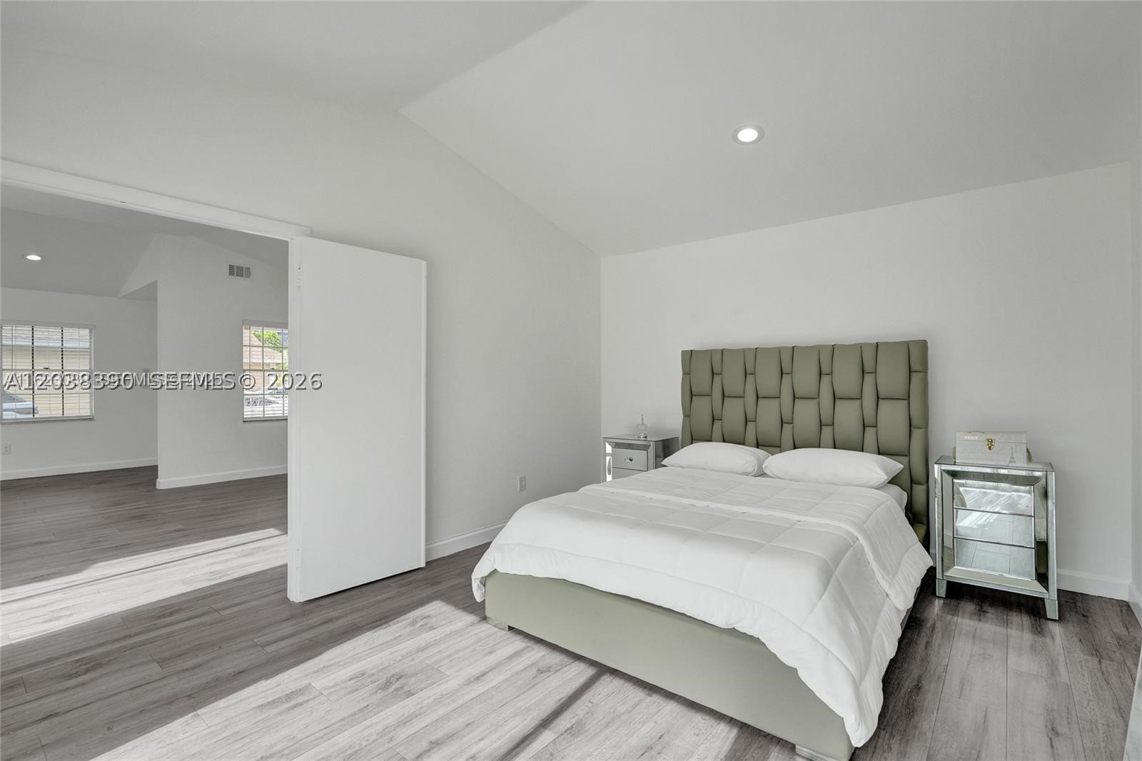 ROYAL GLEN - Residential Lease