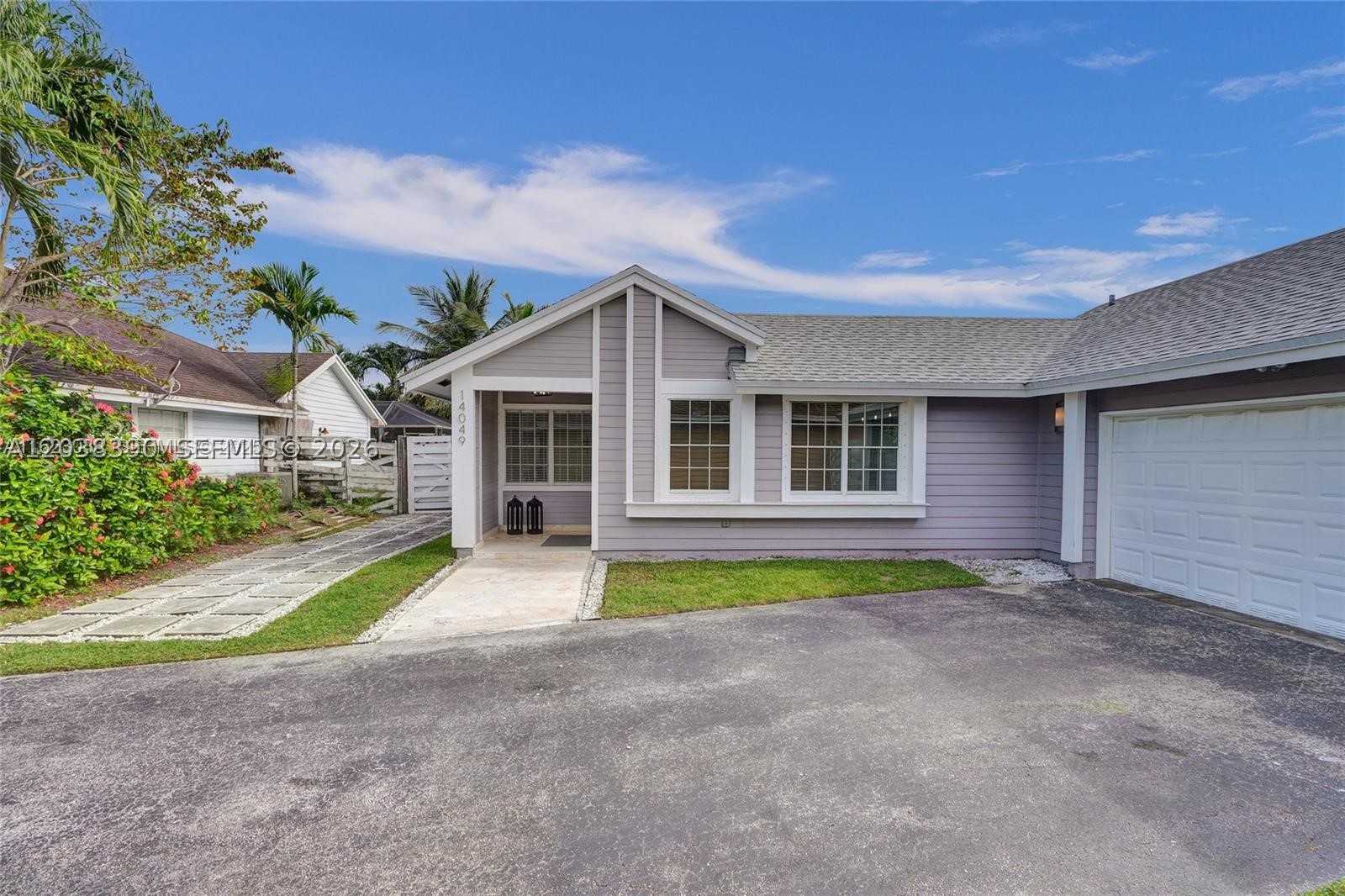 ROYAL GLEN - Residential Lease