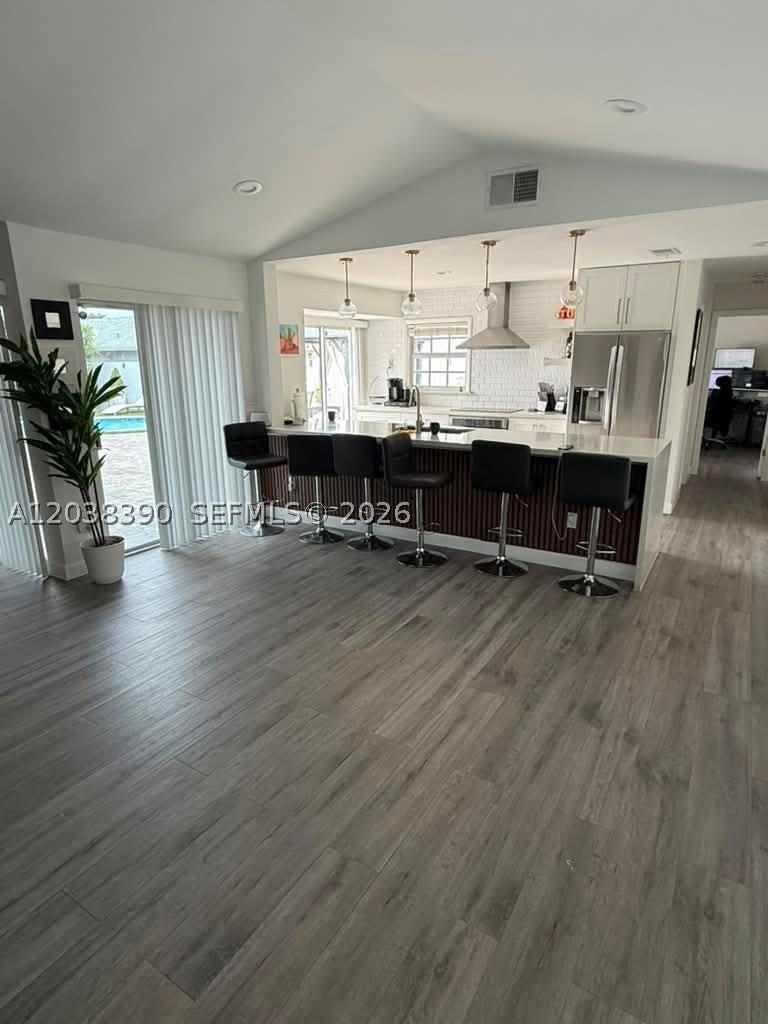 ROYAL GLEN - Residential Lease