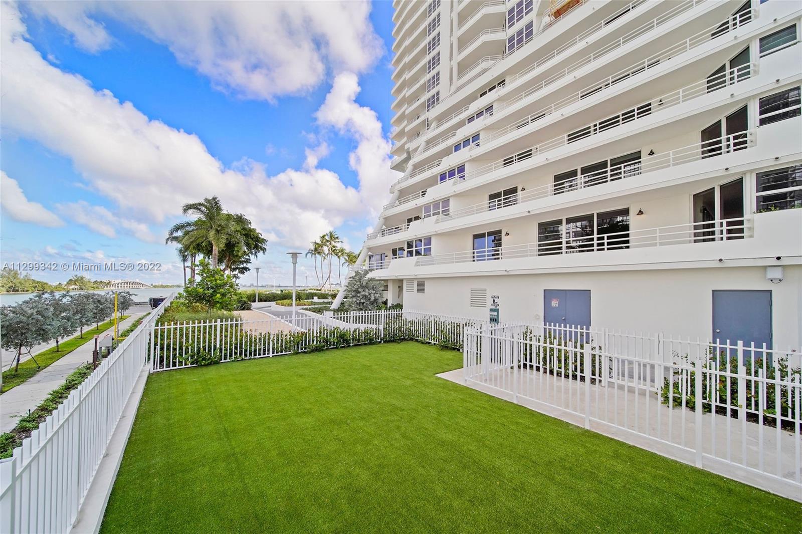 The Hamilton - Residential Lease
