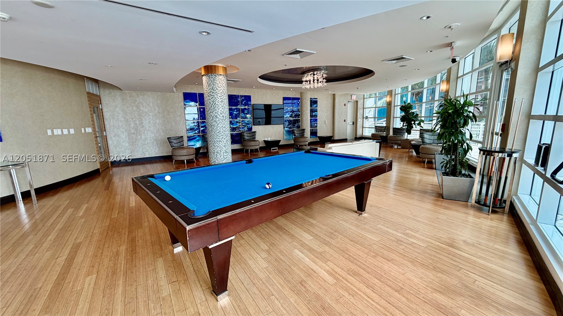 VIZCAYNE SOUTH CONDO - Residential