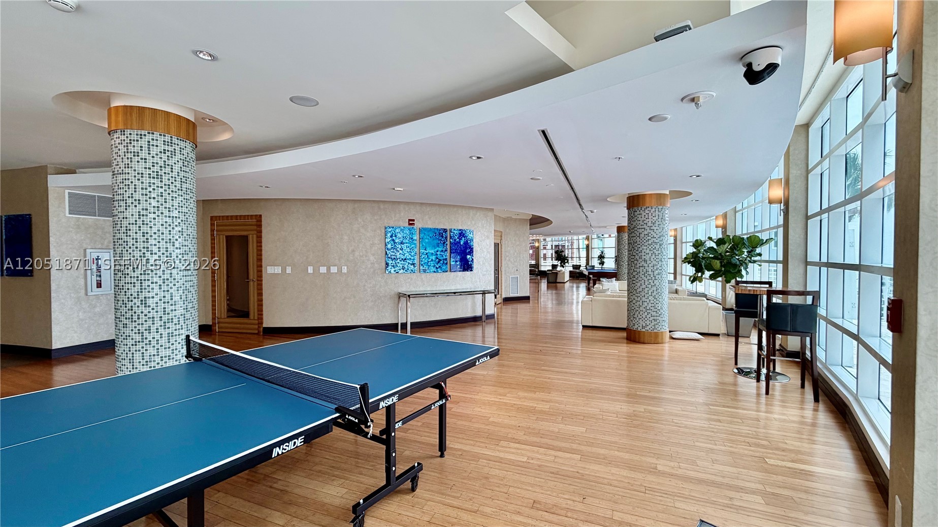 VIZCAYNE SOUTH CONDO - Residential