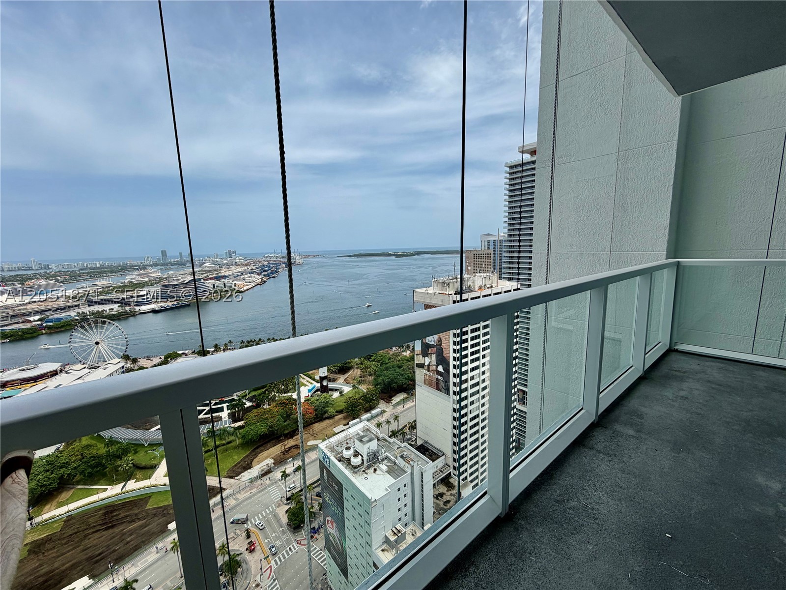 VIZCAYNE SOUTH CONDO - Residential