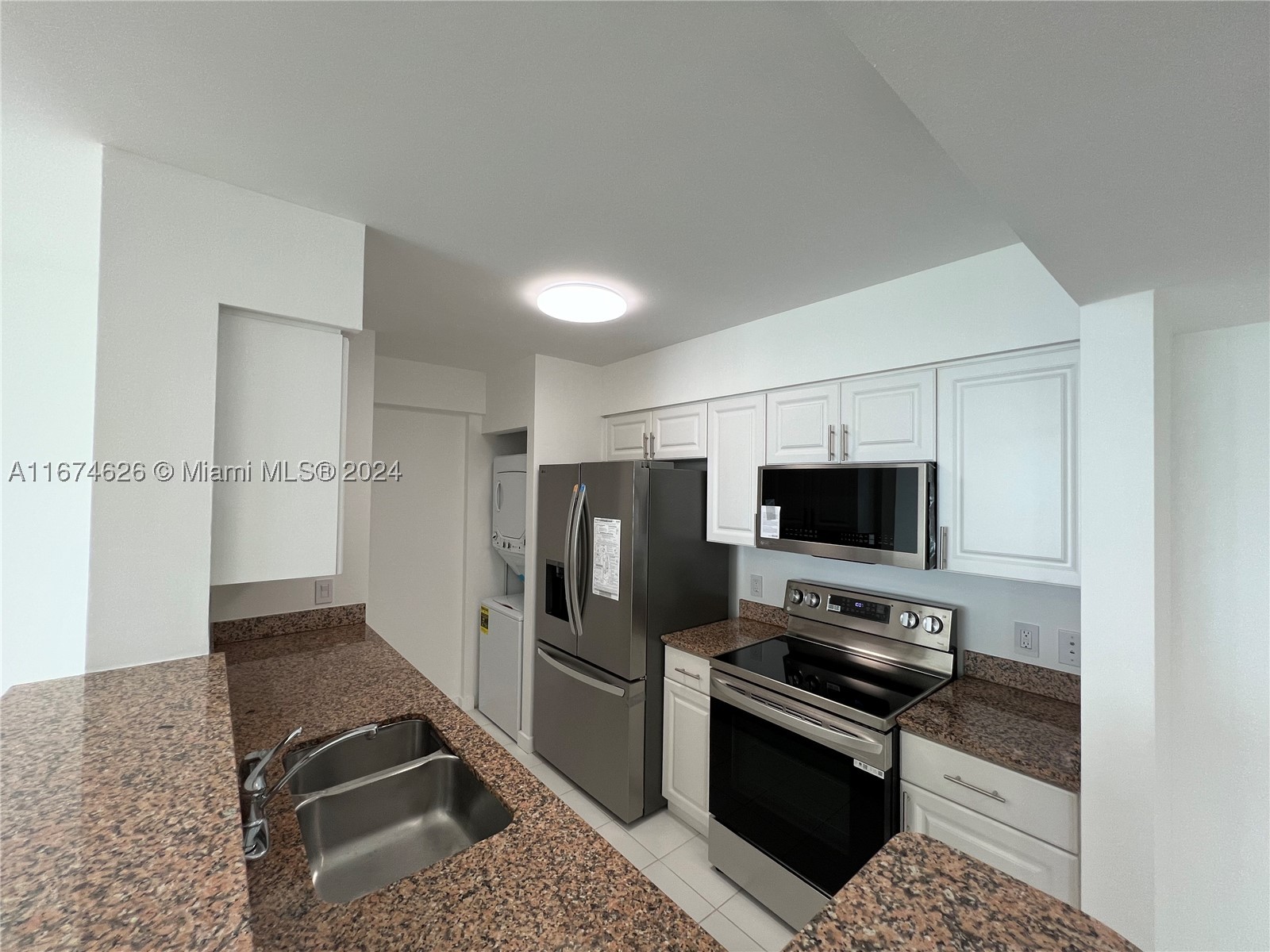 THE MARK ON BRICKELL COND - Residential