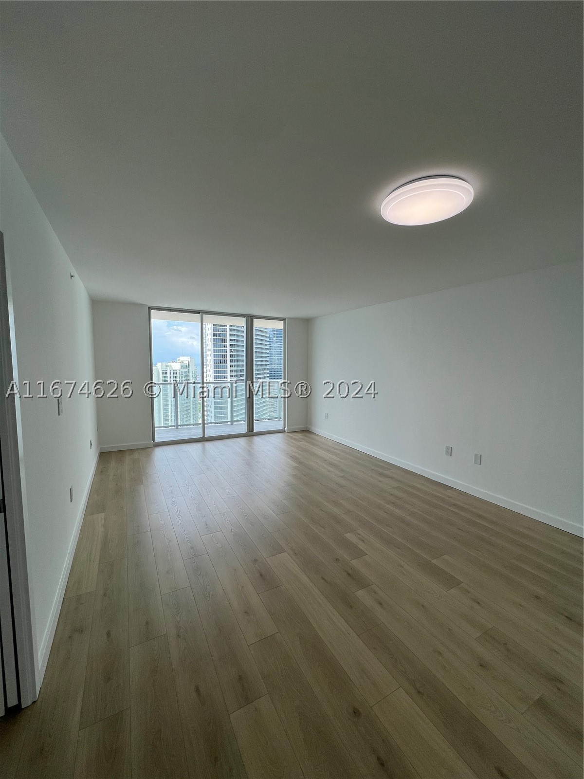 THE MARK ON BRICKELL COND - Residential