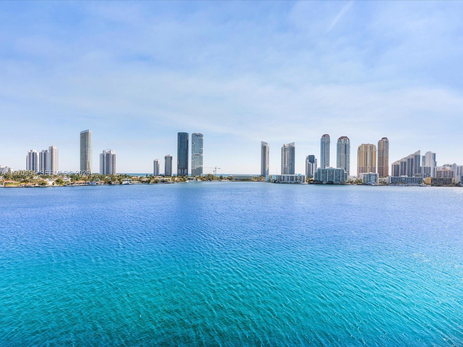 PRIVE CONDO - Residential