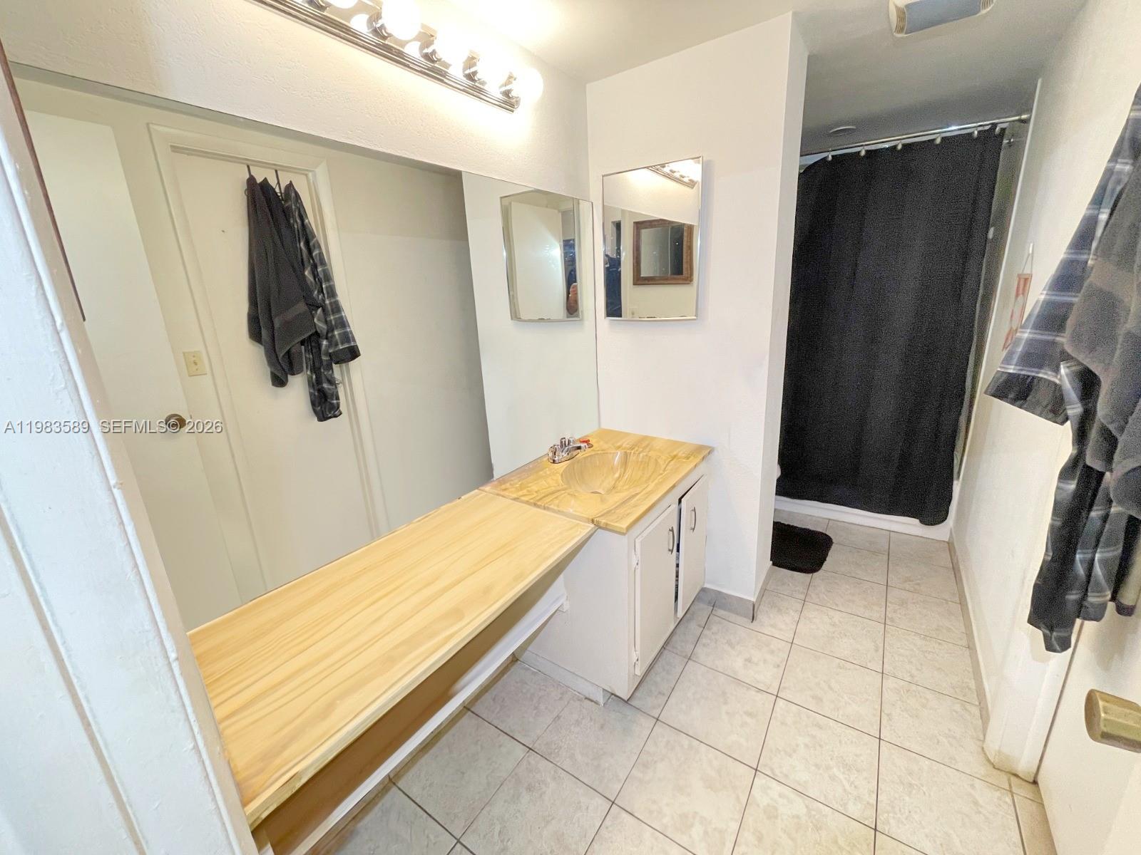 BROOKFIELD SQUARE CONDO - Residential