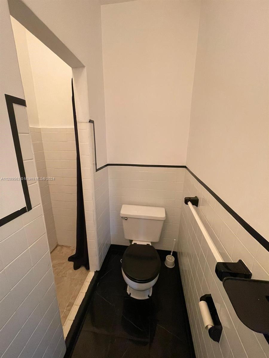 1455 MICHIGAN AVE CONDO - Residential
