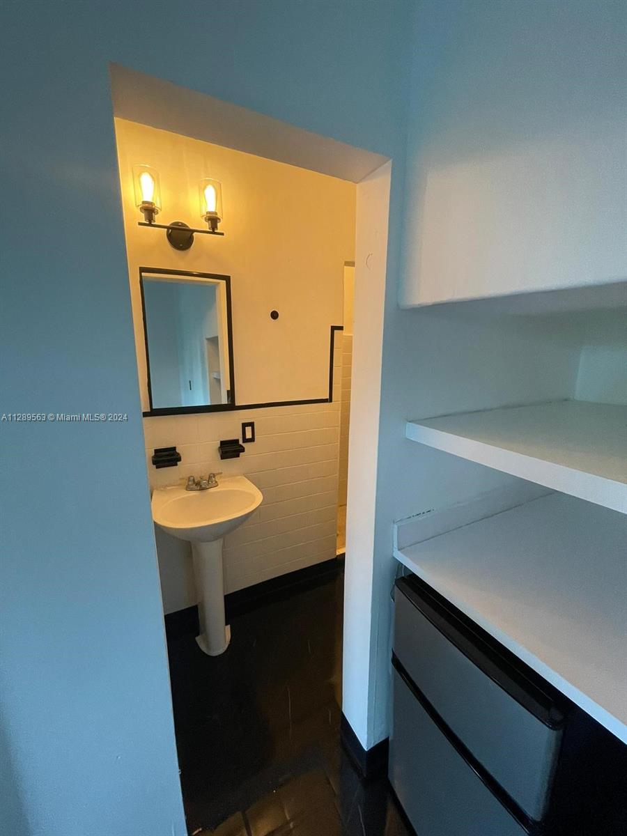 1455 MICHIGAN AVE CONDO - Residential