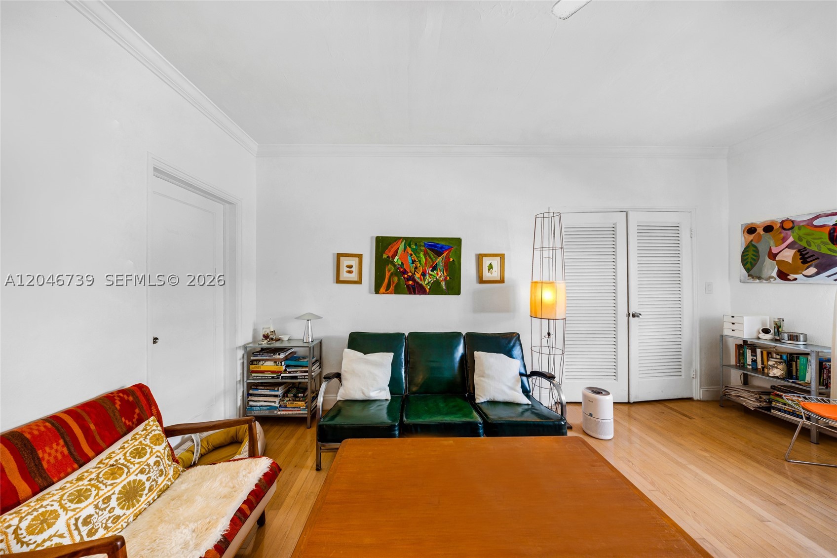 THE VINTAGE EAST CONDO - Residential