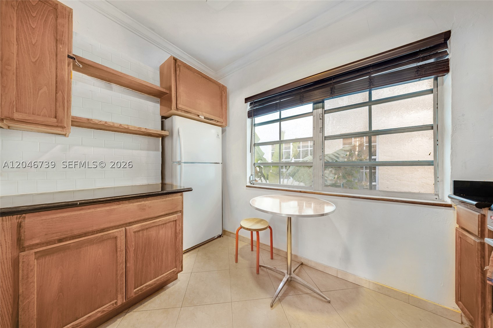 THE VINTAGE EAST CONDO - Residential
