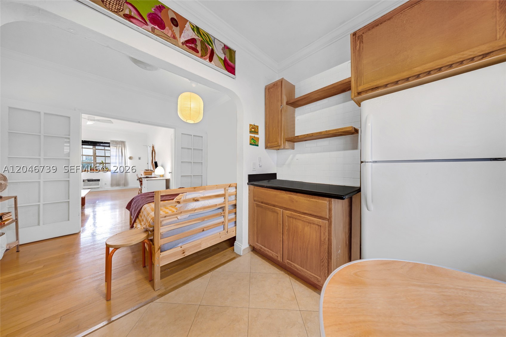THE VINTAGE EAST CONDO - Residential