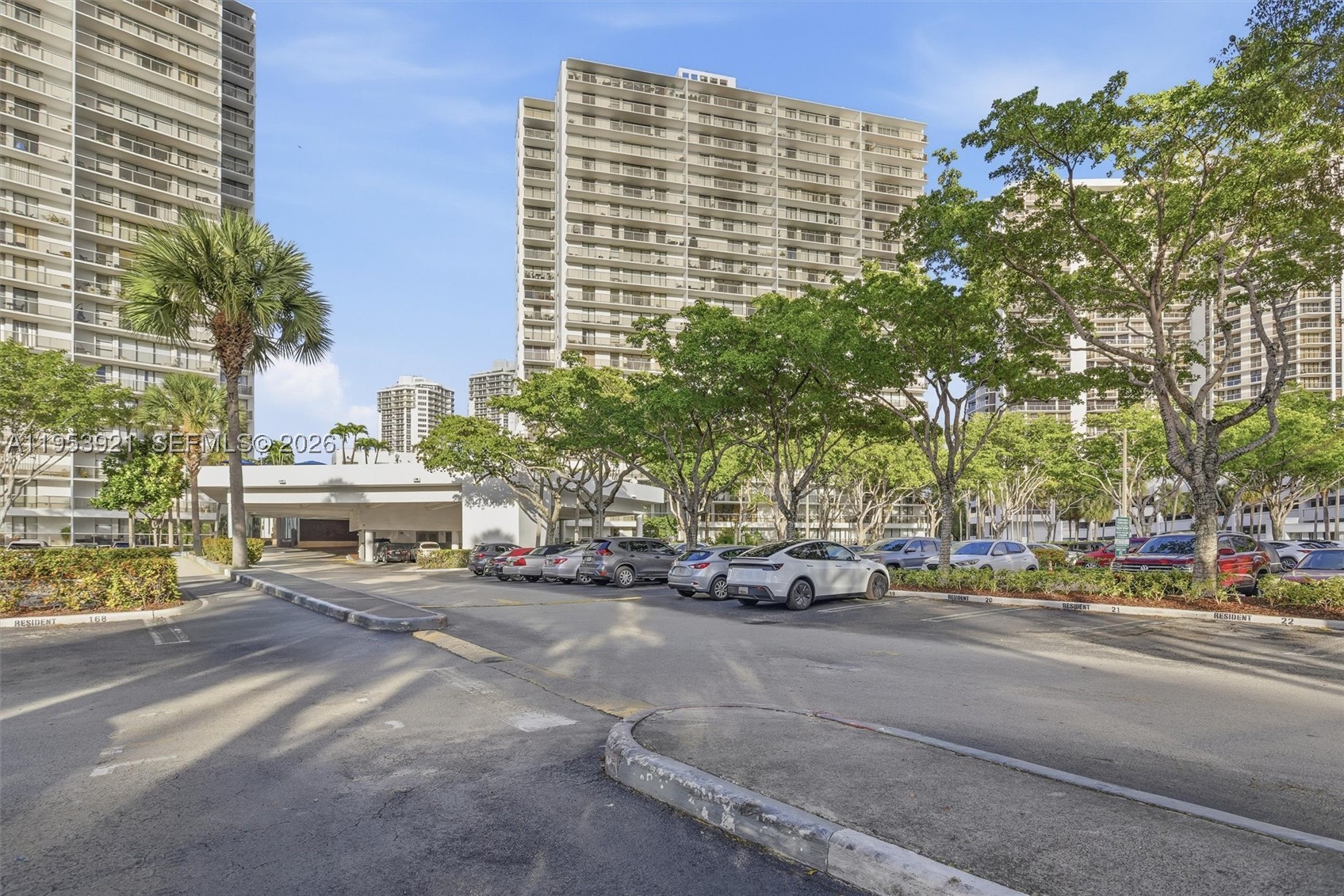 FLAMENCO CONDO TOWER II - Residential