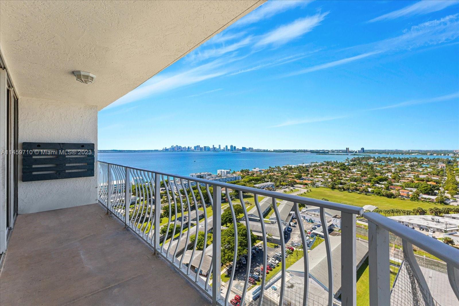 THE GRANDVIEW PALACE COND - Residential