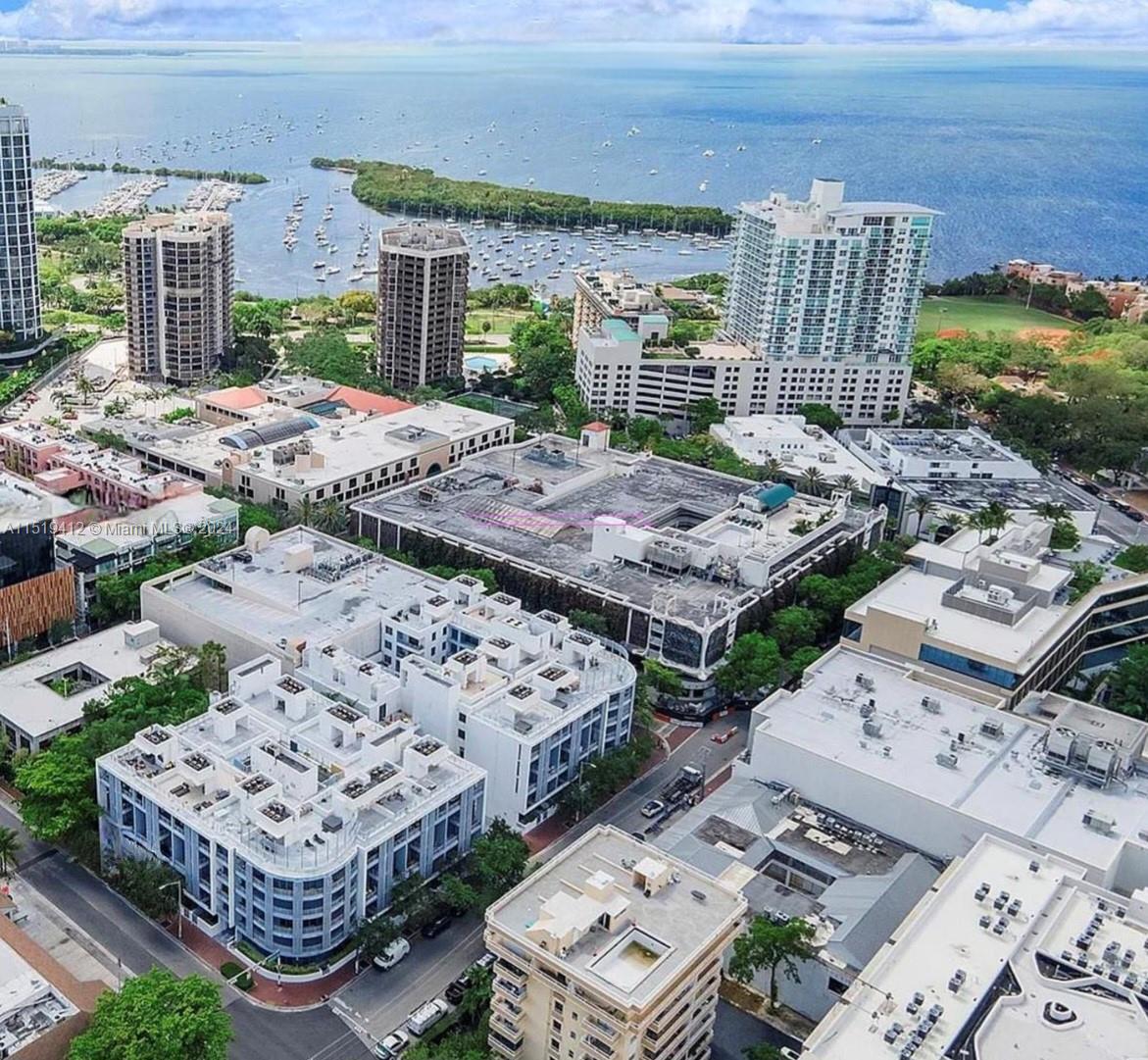 LOFTS AT MAYFAIR CONDO - Residential Lease