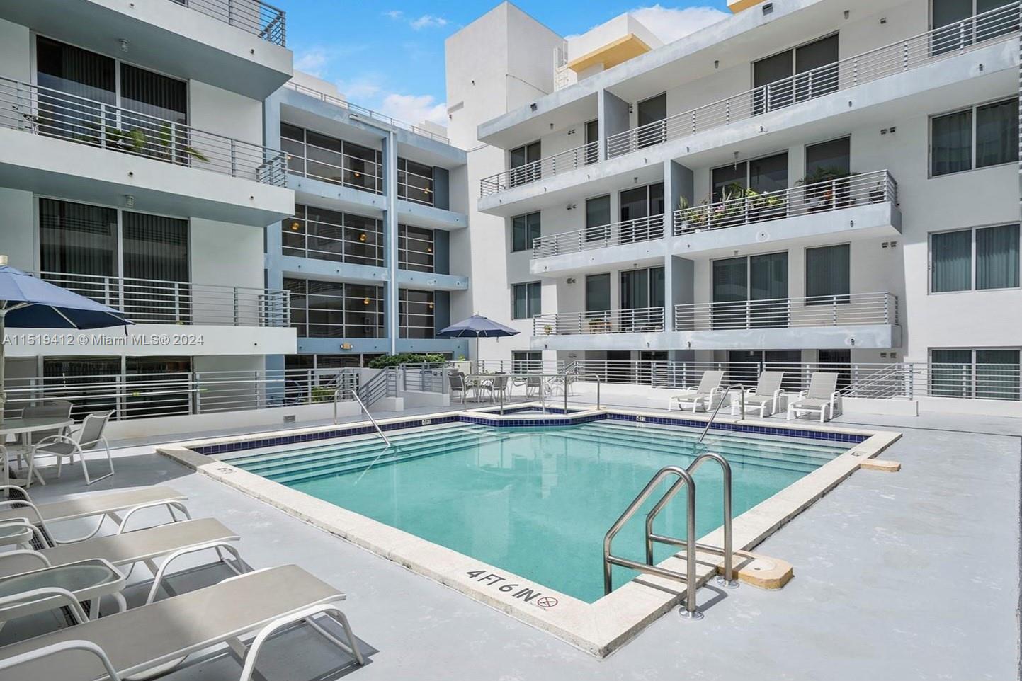 LOFTS AT MAYFAIR CONDO - Residential Lease