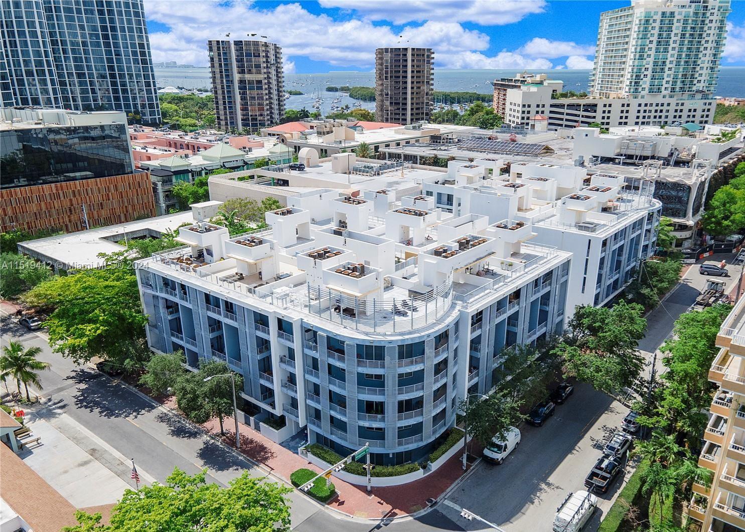 LOFTS AT MAYFAIR CONDO - Residential Lease
