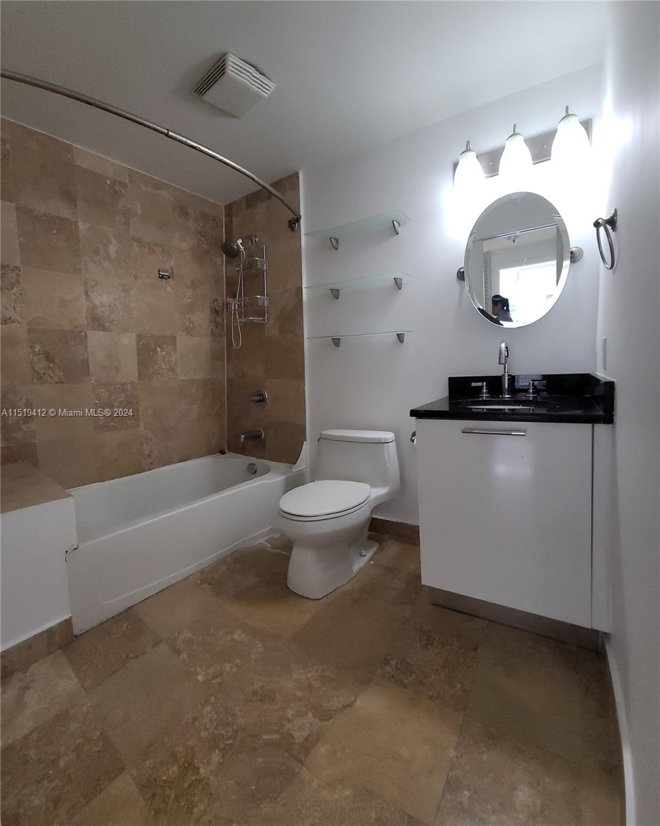 LOFTS AT MAYFAIR CONDO - Residential Lease