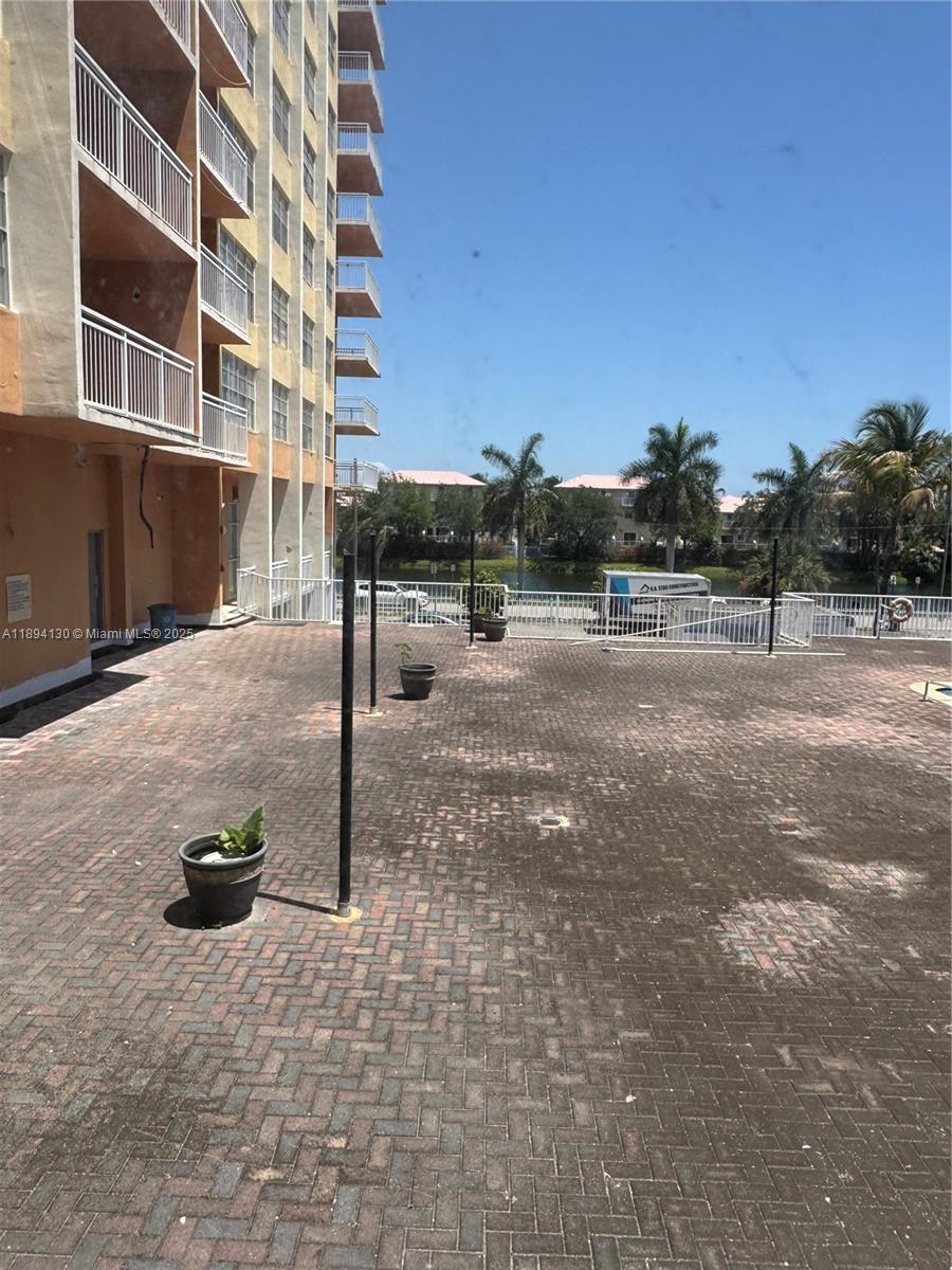 CRESTVIEW TOWERS CONDO - Residential