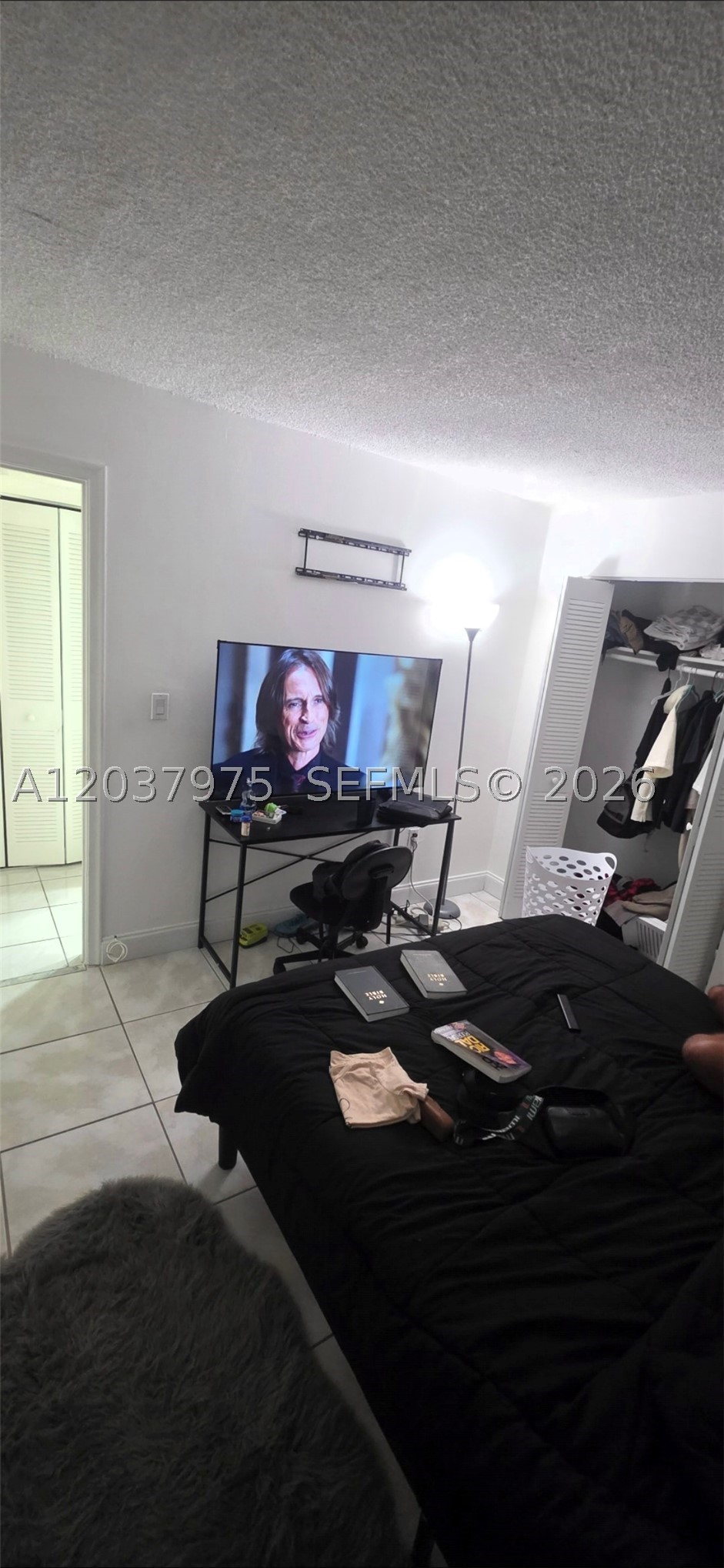 SAMARI LAKE EAST CONDO - Residential Lease
