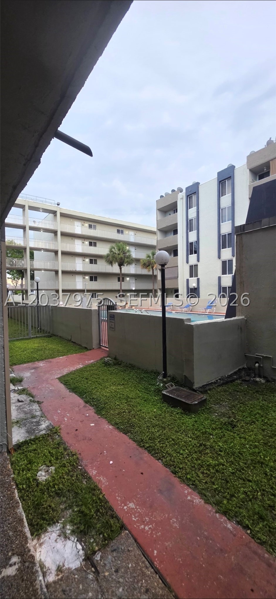 SAMARI LAKE EAST CONDO - Residential Lease