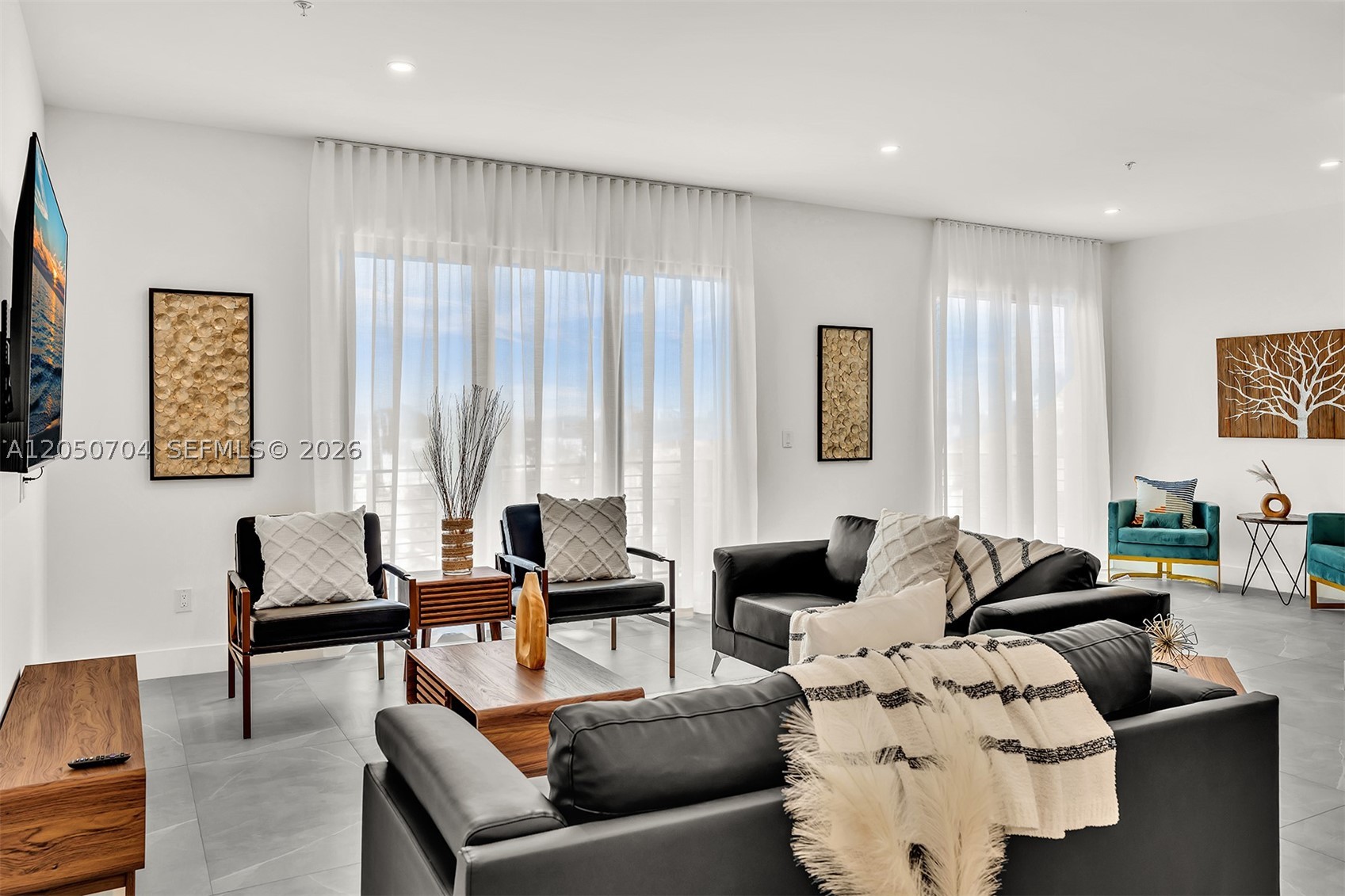 Everglade Land Sales Co - Residential Lease